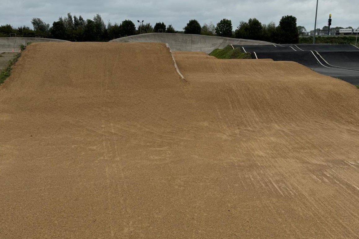 BMX Circuit onderhoud 2025